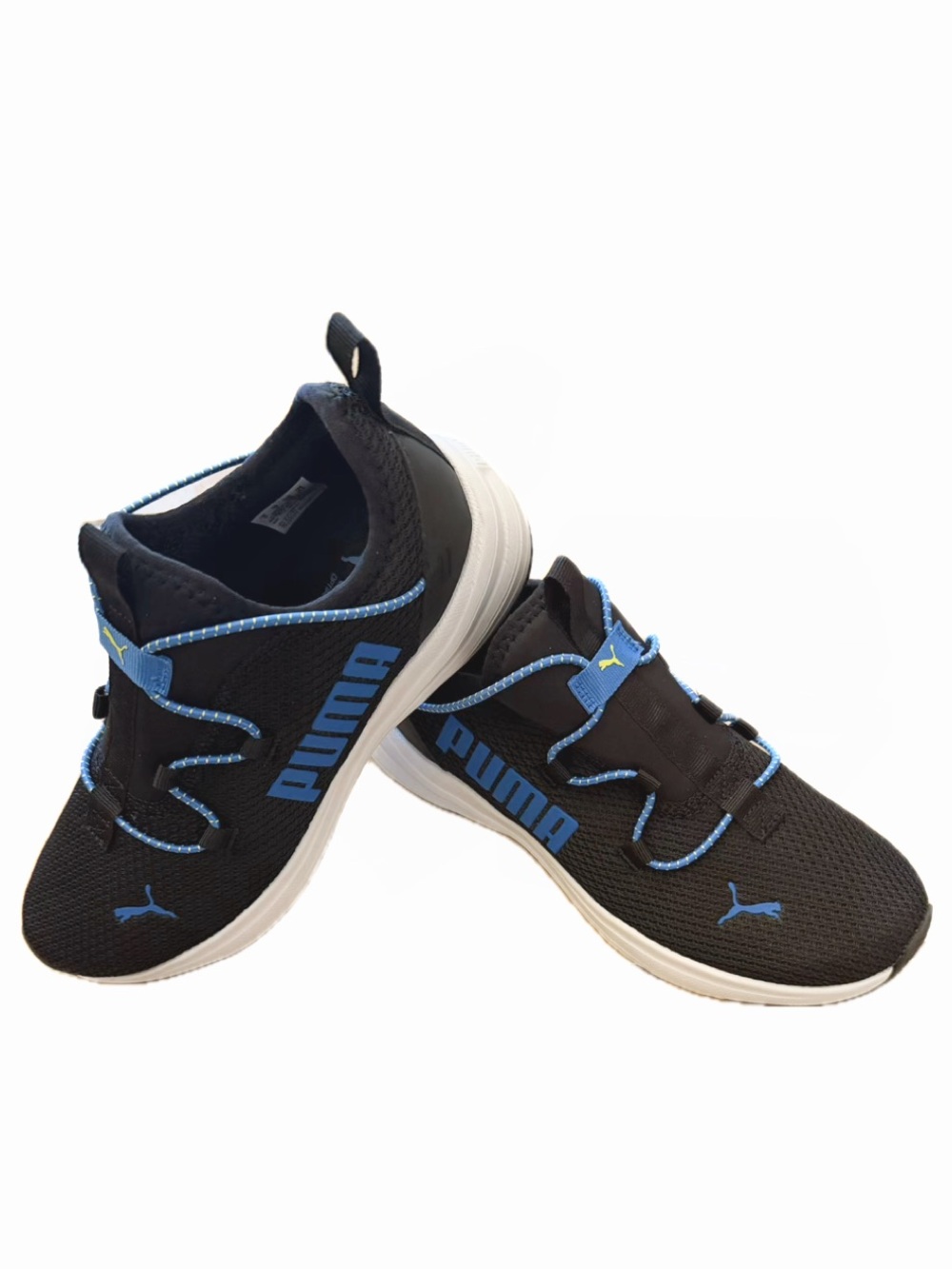 Puma Black Sneakers with Blue Accents size 6 youth new kids boys athletic shoes
